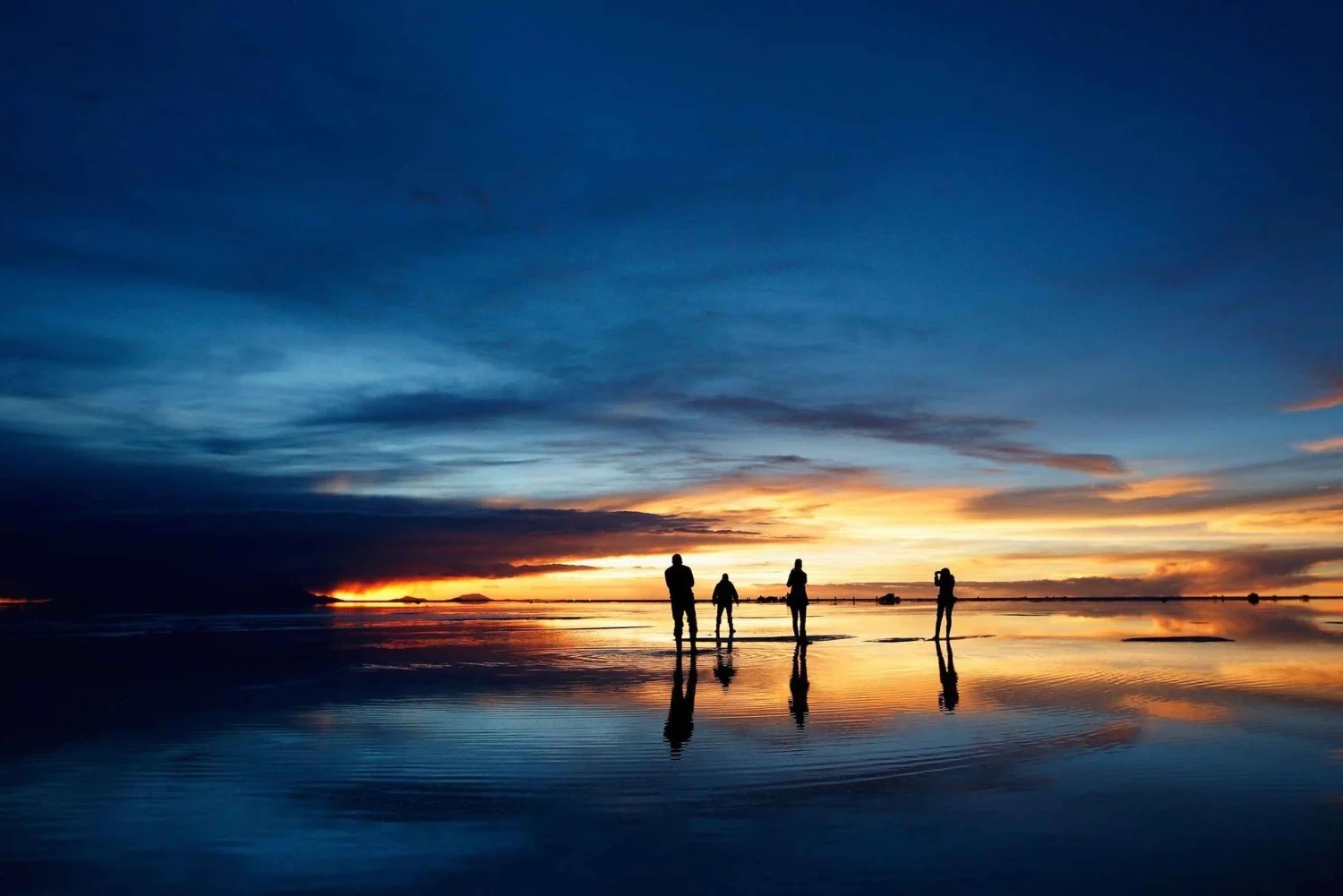 Salar de Uyuni - Atardecer Mágico